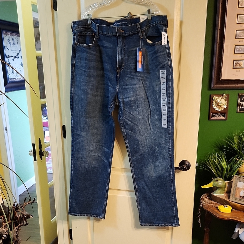 OLD NAVY LOOSE FIT JEANS